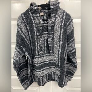 Earthbound Trading Co Poncho Baha Mexican Hoodie Pullover Molina Black Gray Med